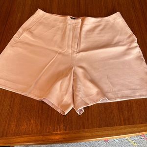 Lafayette 148 size 16 EUC virgin wool shorts, pale pink